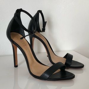 Schutz Black Cadey Lee Sandal Size 7.5